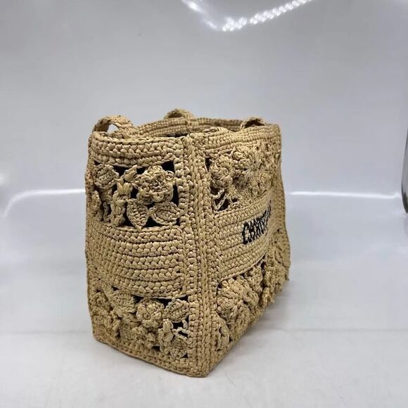 Dior Women Pre-Loved Bag Very Good Condition - Picture 2 of 9